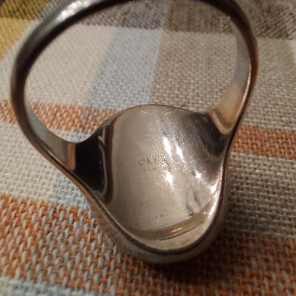 925 Sterling Silver Ring - Picture 2 of 4